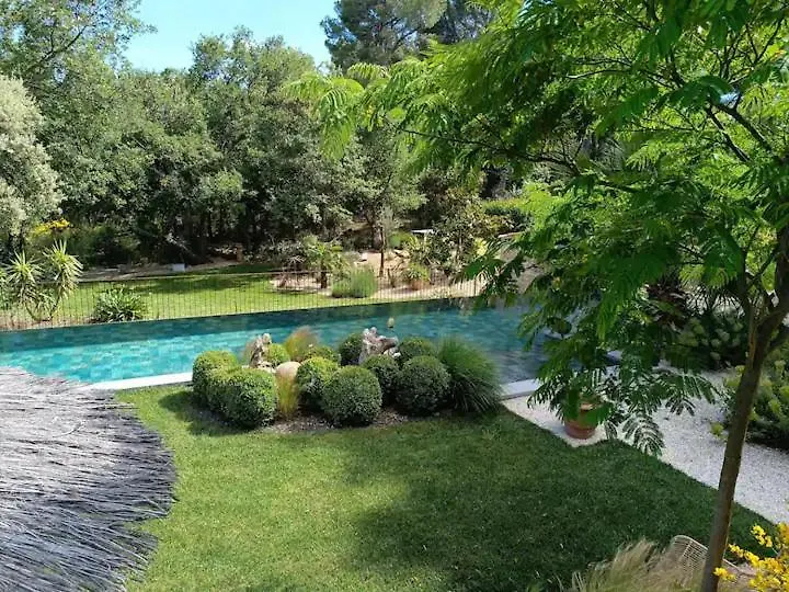 Appartement L'Autre Perle possibilité balnéo en sup à Tourtour